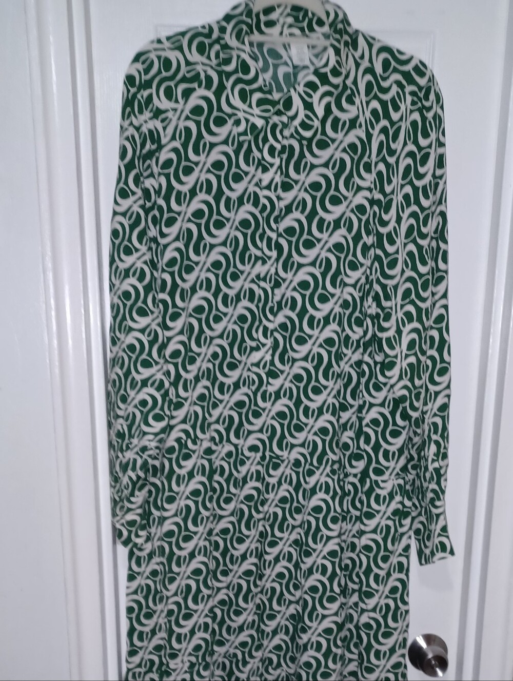 H&M Green and White Patterned Button-Front Dress